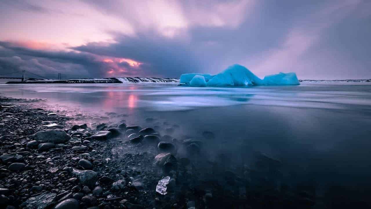img 5042 Sunset in iceland at the glacier lagoon