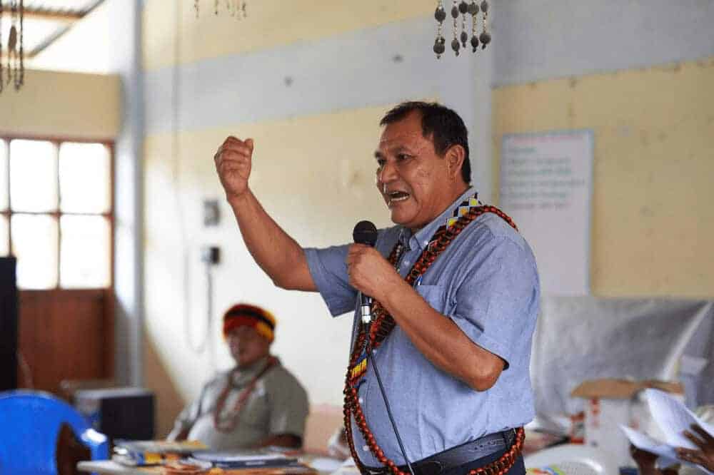 img 6137 A man speaks to volunteers working to save the peruvian rainforest