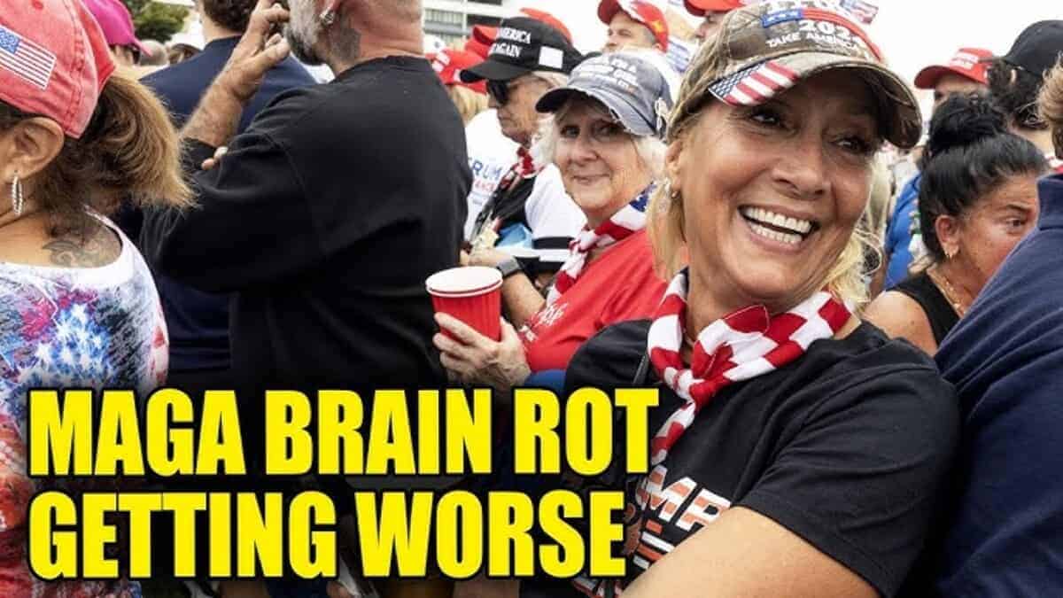 Crowd of maga at a trump rally