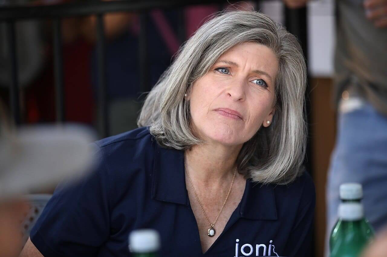 Joni ernst