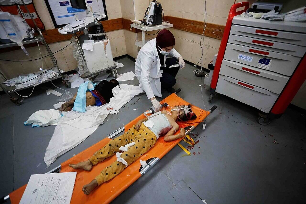 palestinian children injured In gaza children injured from israeli bombs