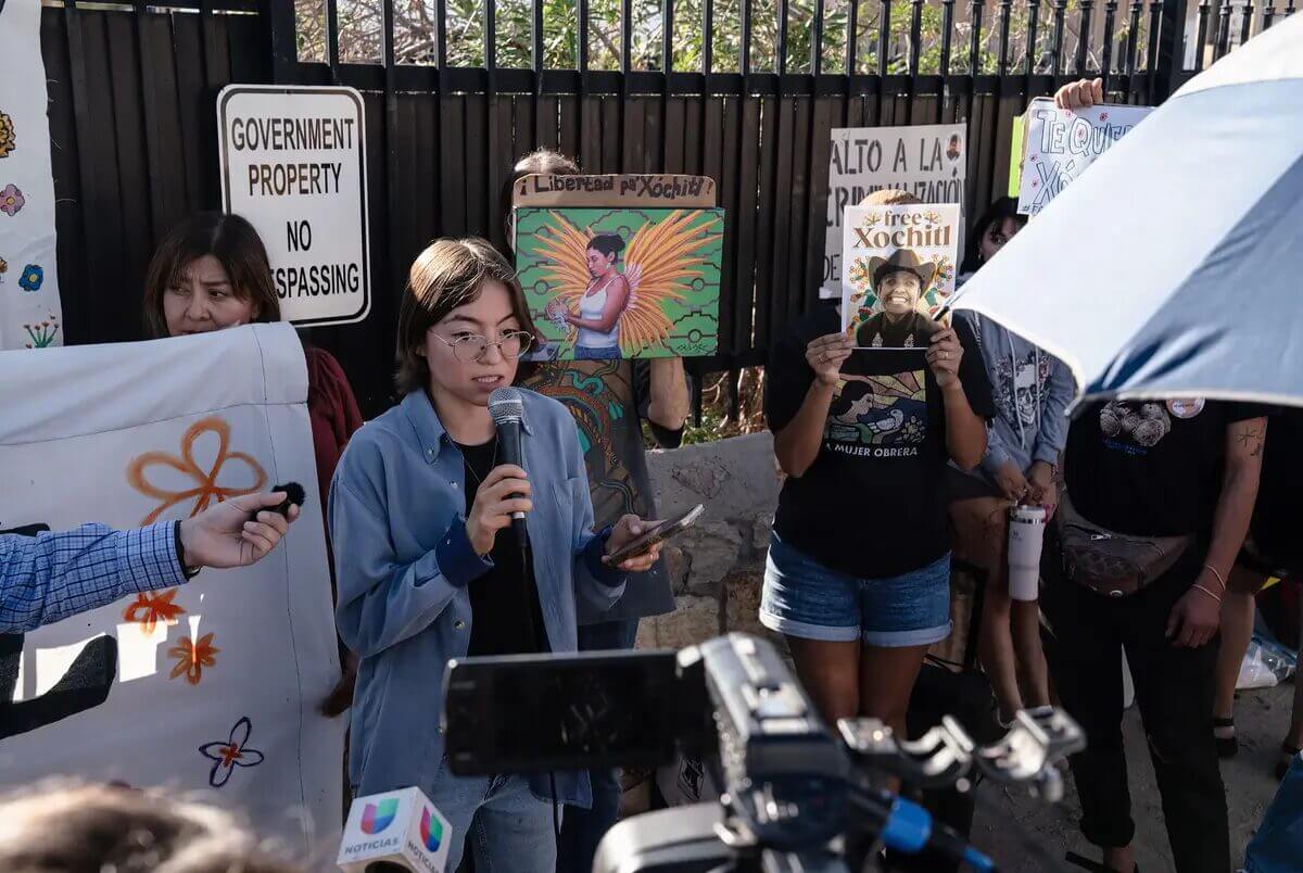 Protest for daca recipient detained by ice