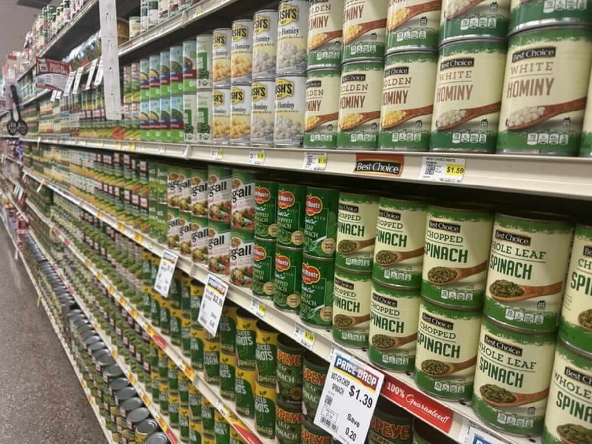 canned foods Snap benefits. Canned food on grocery store shelves