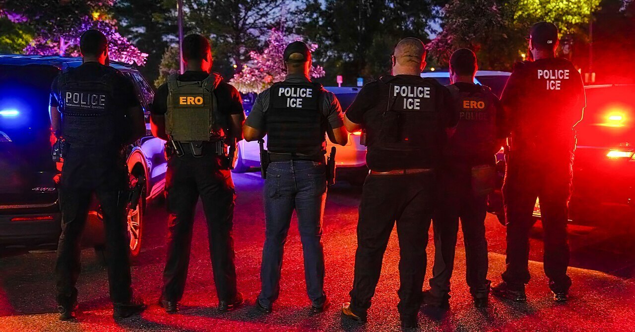 Ice agents in baltimore ice hired private contractors