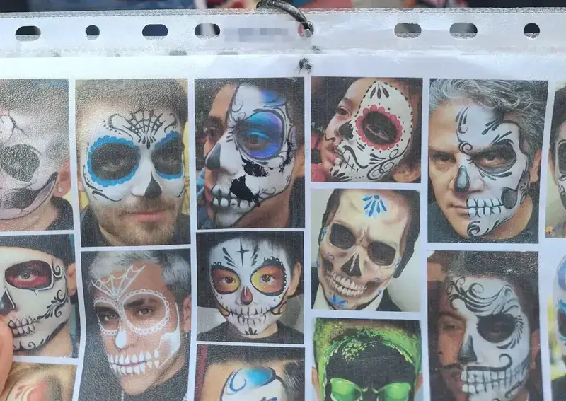 childrens makeup latin america Makeup catalog for children’s face painting.