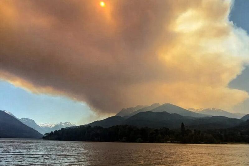 fire smoke argentina Fires in argentina, heavy smoke in the horizon