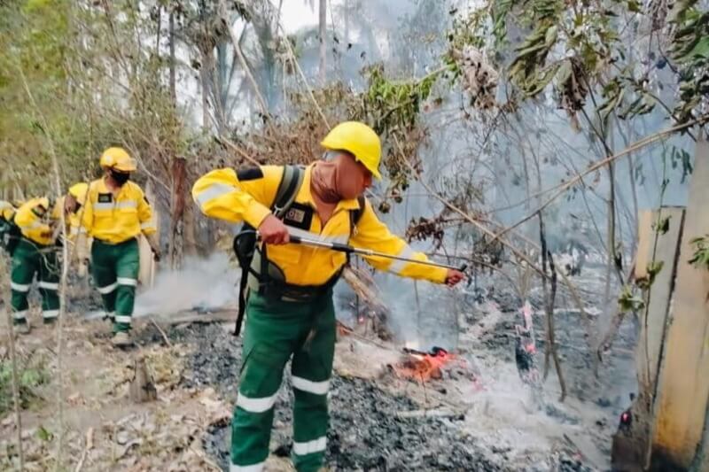 firefighters latin america Firefighters in bolivia