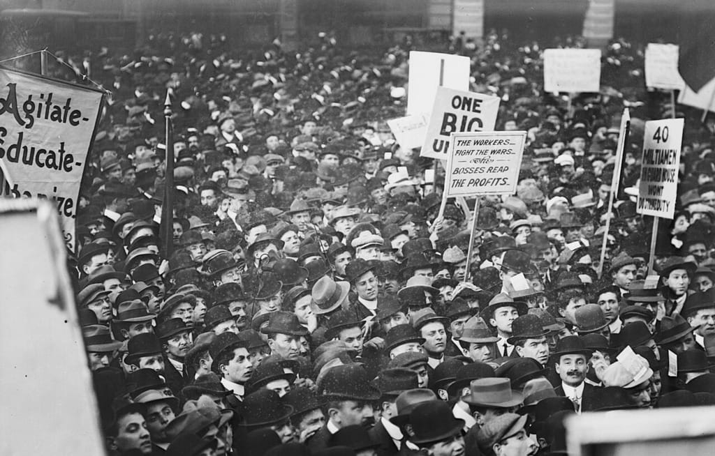 Socialists in union square for may day protest, new york city, on 1 may 1912