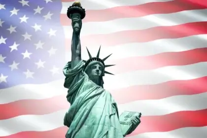 Statue of america and the flag