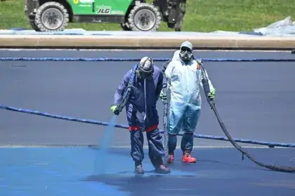 Before the reflecting pool algae, they painted it blue