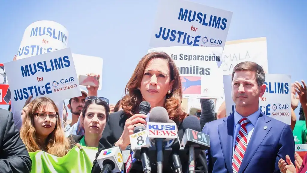Kamala harris speaking at one of the two immigration prisons run by corecivic, a private prison company