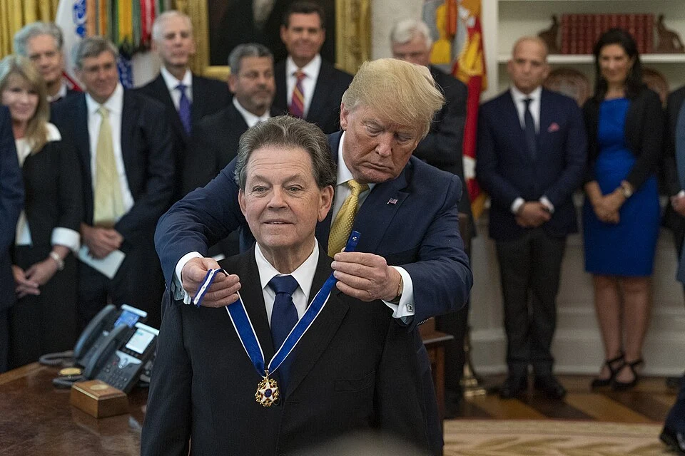 arthur laffer medal from trump Economist arthur laffer of supply-side economics receiving a medal from donald trump, who champions trickle-down economics.